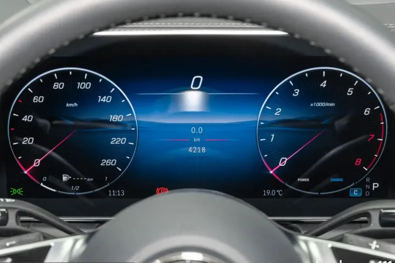 Mercedes-Benz GLC 200 (Clasa GLC) din 2024 cu 4.214 km - oferta MER207342 - foto 21