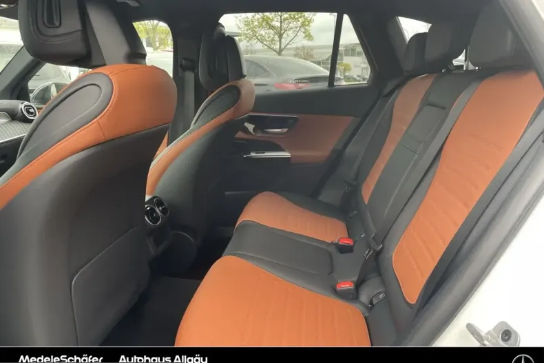 Mercedes-Benz GLC 220 (Clasa GLC) din 2025 cu 18.430 km - oferta MER207343 - foto 9