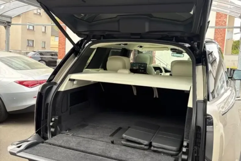 Land Rover Range Rover din 2024 cu 3.800 km - oferta LAN207349 - foto 24