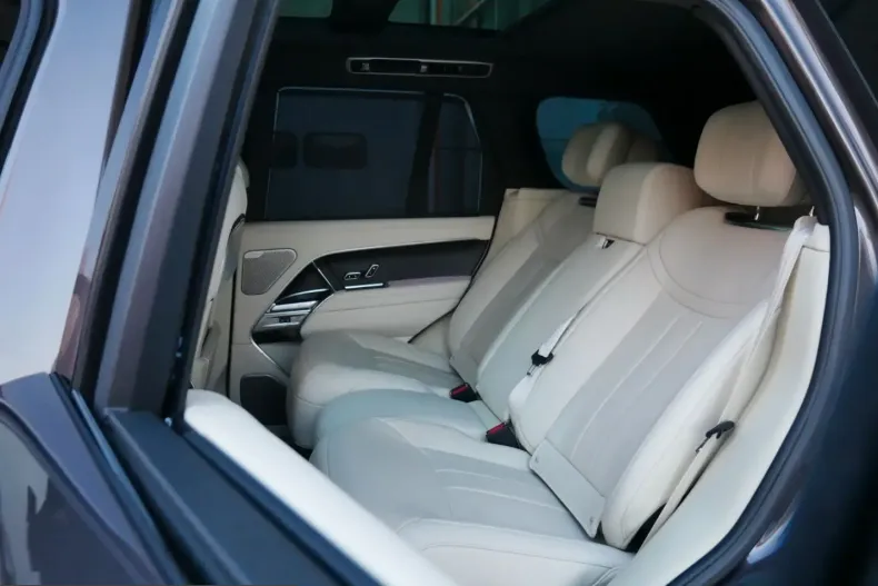 Land Rover Range Rover din 2022 cu 74.000 km - oferta LAN207351 - foto 12