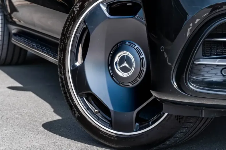 Mercedes-Benz GLS 63 (Clasa GLS) din 2021 cu 51.368 km - oferta MER207356 - foto 9