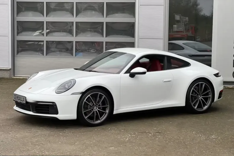 Porsche 992 din 2025 cu 450 km - oferta POR207360 - foto 4