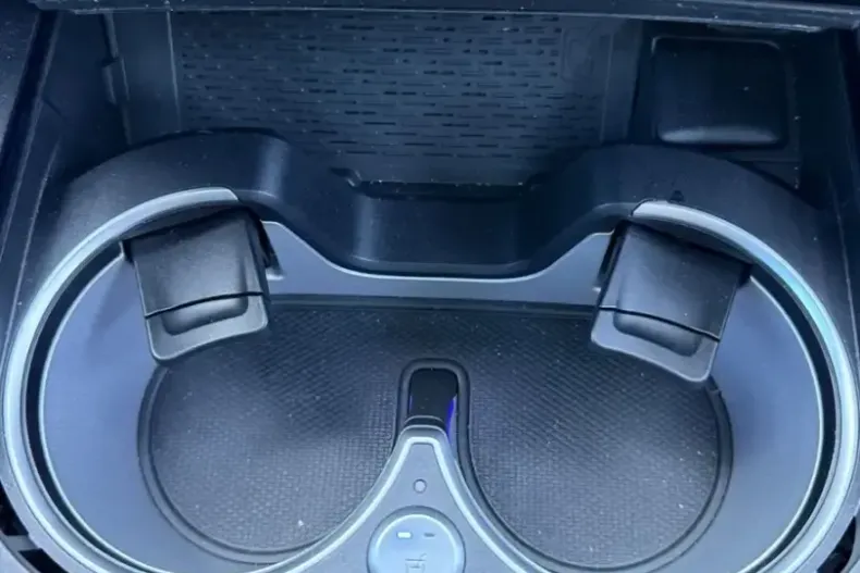 Mercedes-Benz G 63 AMG (Clasa G) din 2025 cu 7.400 km - oferta MER207361 - foto 21