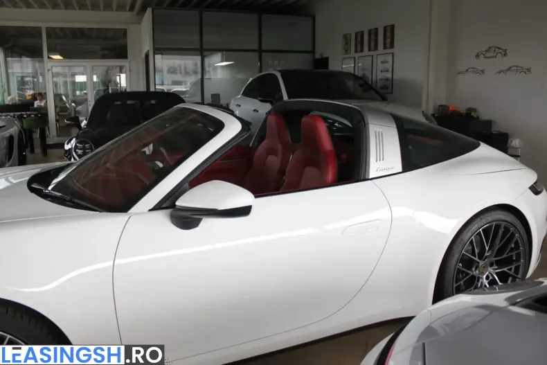 Porsche 992 din 2026 cu 45 km - oferta POR207363 - foto 6