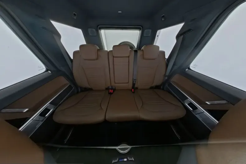 Mercedes-Benz G 450 (Clasa G) din 2025 cu 23.528 km - oferta MER207366 - foto 7