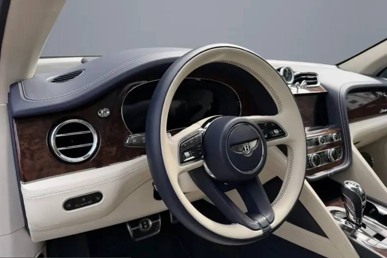 Bentley Bentayga din 2024 cu 45.000 km - oferta BEN207367 - foto 4