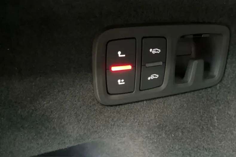 Audi Q8 din 2023 cu 74.110 km - oferta AUD207369 - foto 20