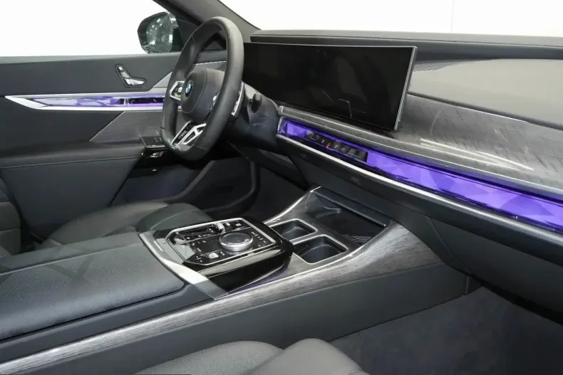 BMW 740 (Seria 7) din 2024 cu 32.308 km - oferta BMW207370 - foto 5