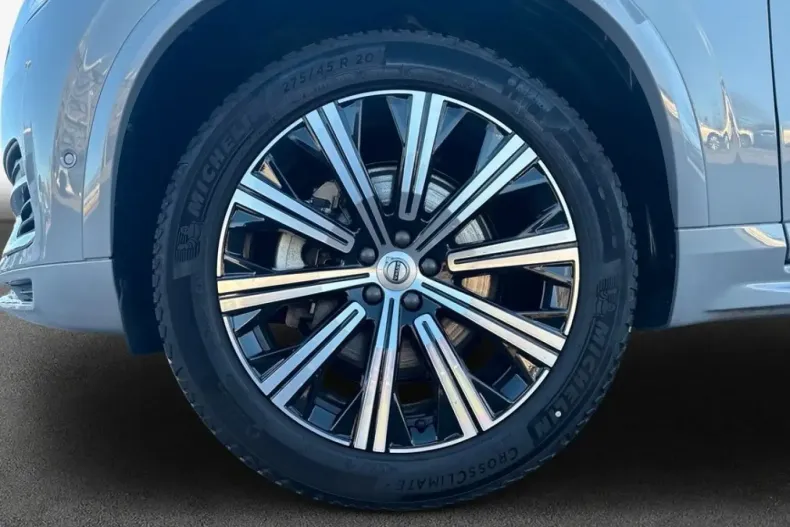 Volvo XC90 din 2024 cu 23.300 km - oferta VOL207375 - foto 7