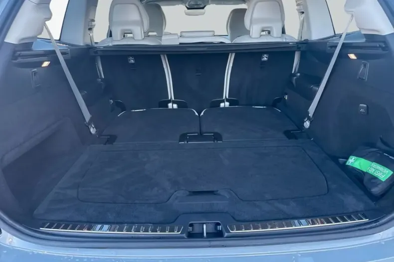 Volvo XC90 din 2024 cu 23.300 km - oferta VOL207375 - foto 8