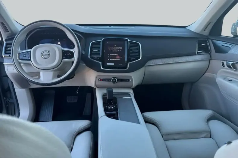 Volvo XC90 din 2024 cu 23.300 km - oferta VOL207375 - foto 11