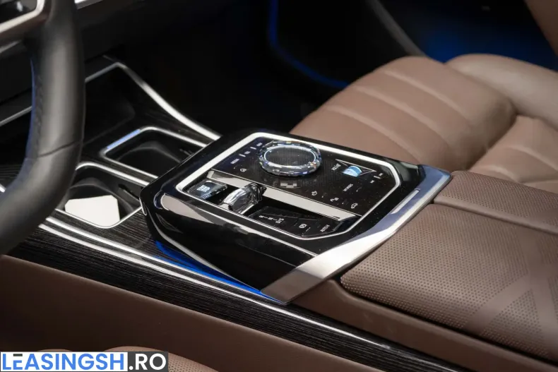 BMW 750 (Seria 7) din 2024 cu 16.500 km - oferta BMW207381 - foto 13