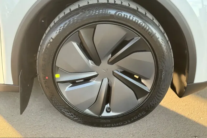 Tesla Model Y din 2026 cu 1.900 km - oferta TES207382 - foto 3