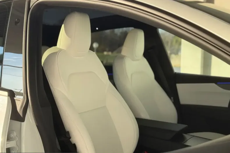 Tesla Model Y din 2026 cu 1.900 km - oferta TES207382 - foto 12