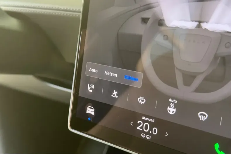 Tesla Model Y din 2026 cu 1.900 km - oferta TES207382 - foto 14