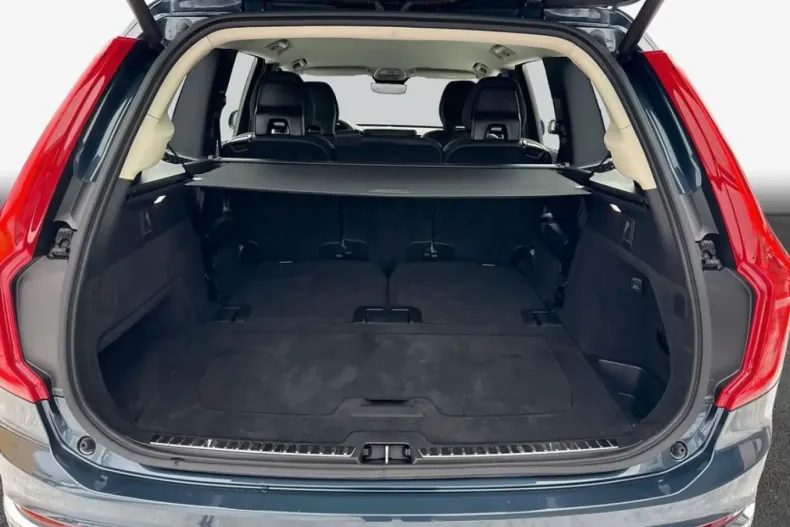 Volvo XC90 din 2024 cu 17.006 km - oferta VOL207384 - foto 8