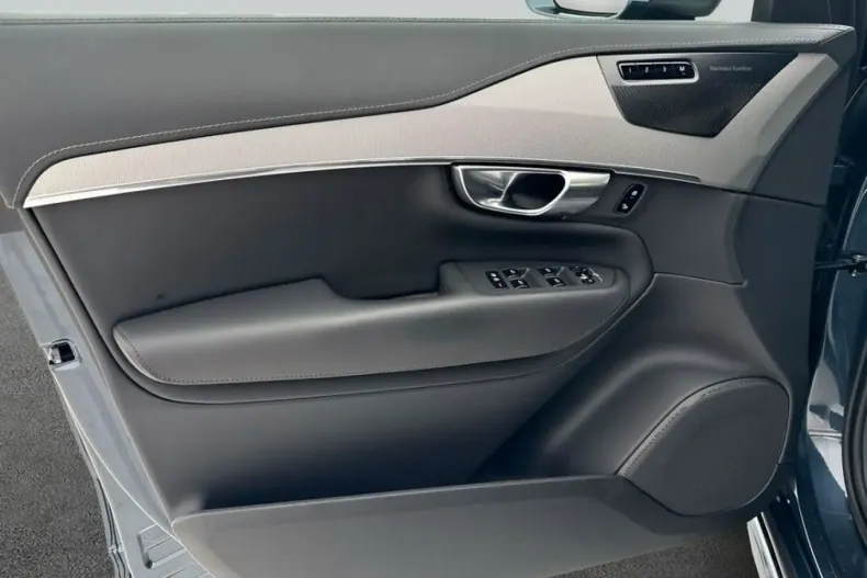 Volvo XC90 din 2024 cu 17.006 km - oferta VOL207384 - foto 15