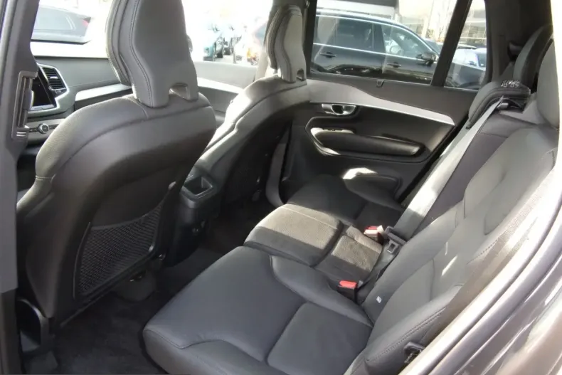 Volvo XC90 din 2024 cu 22.900 km - oferta VOL207385 - foto 4