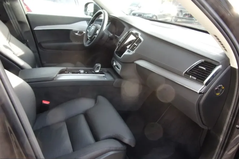 Volvo XC90 din 2024 cu 22.900 km - oferta VOL207385 - foto 13