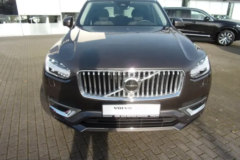 Volvo XC90 din 2024 cu 22.900 km - oferta VOL207385 - foto 16