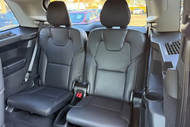 Volvo XC90 din 2024 cu 81.086 km - oferta VOL207386 - foto 11