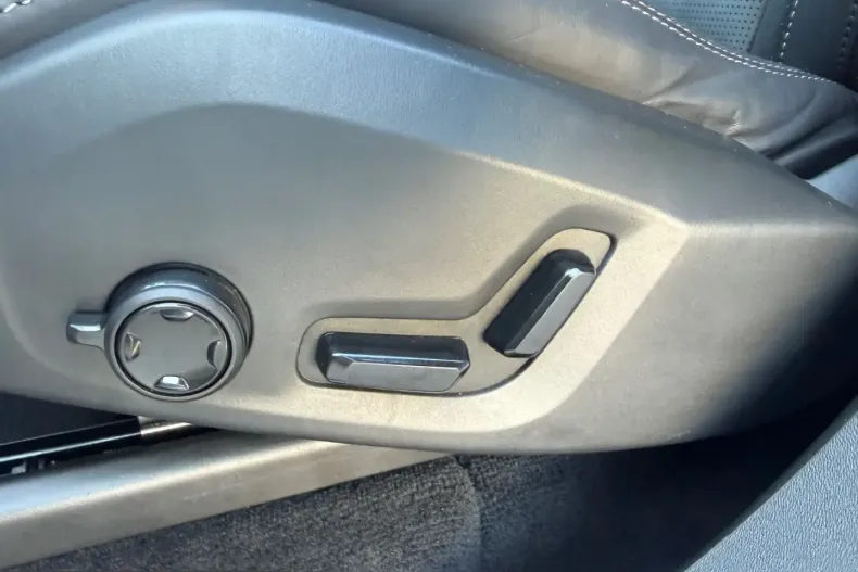 Volvo XC90 din 2024 cu 81.086 km - oferta VOL207386 - foto 18