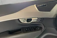 Volvo XC90 din 2024 cu 30.796 km - oferta VOL207387 - foto 14