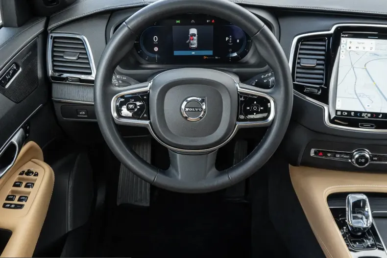 Volvo XC90 din 2024 cu 40.675 km - oferta VOL207388 - foto 11