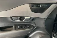 Volvo XC90 din 2024 cu 27.992 km - oferta VOL207389 - foto 17