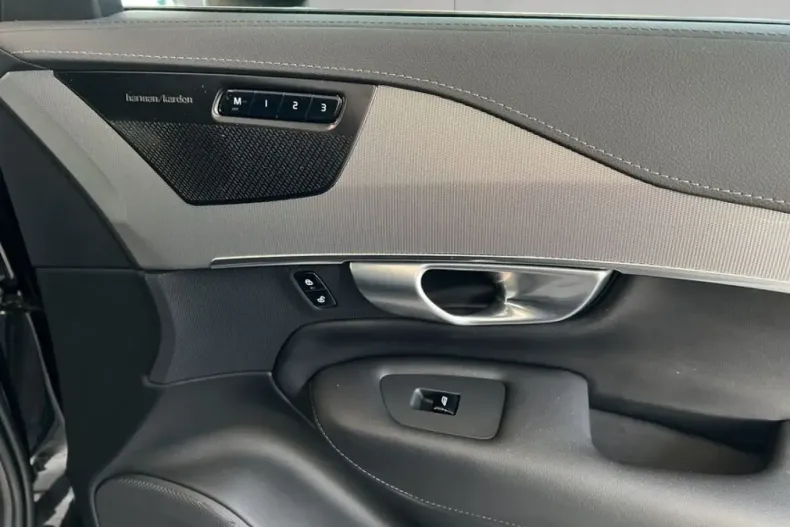 Volvo XC90 din 2024 cu 27.992 km - oferta VOL207389 - foto 20