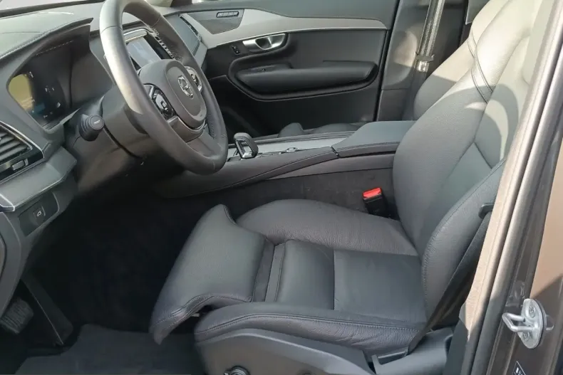 Volvo XC90 din 2024 cu 50.250 km - oferta VOL207395 - foto 8