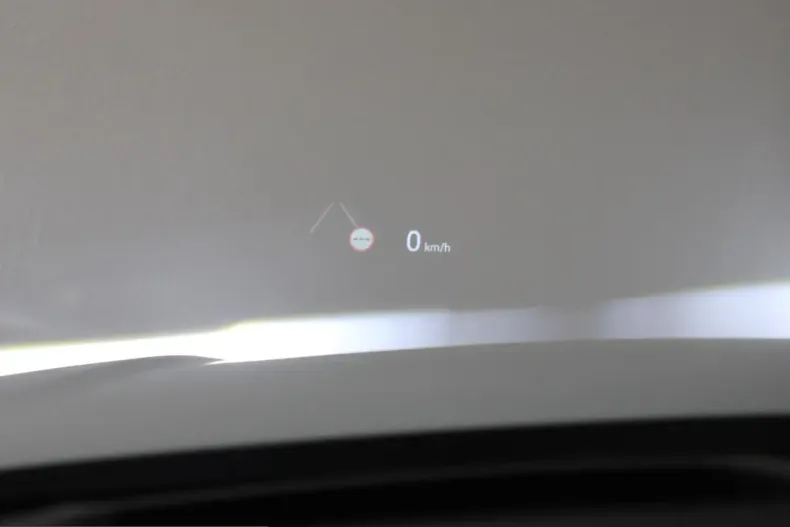 Land Rover Range Rover Velar din 2025 cu 9.900 km - oferta LAN207398 - foto 18