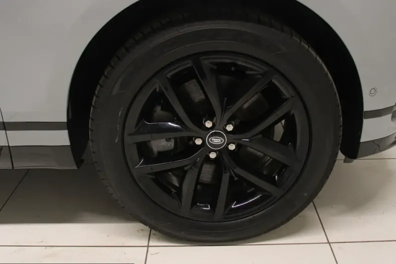 Land Rover Range Rover Velar din 2025 cu 9.900 km - oferta LAN207398 - foto 21