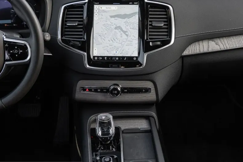 Volvo XC90 din 2024 cu 26.356 km - oferta VOL207400 - foto 8