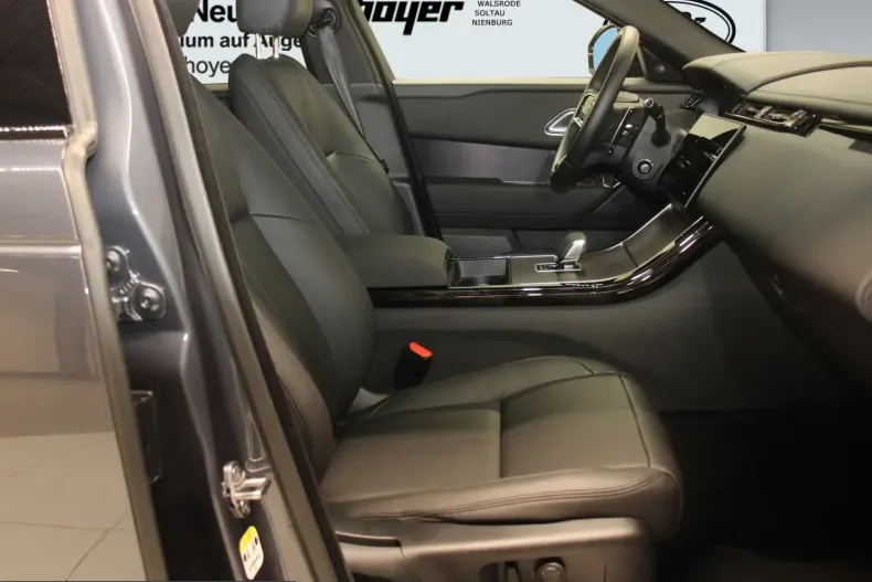 Land Rover Range Rover Velar din 2025 cu 14.100 km - oferta LAN207403 - foto 6