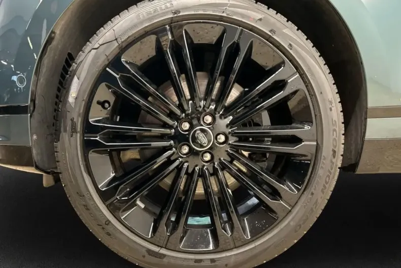 Land Rover Range Rover Velar din 2025 cu 23.756 km - oferta LAN207405 - foto 9