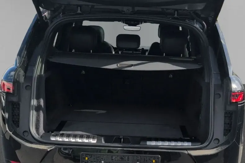 Land Rover Range Rover Sport din 2025 cu 29.850 km - oferta LAN207407 - foto 10