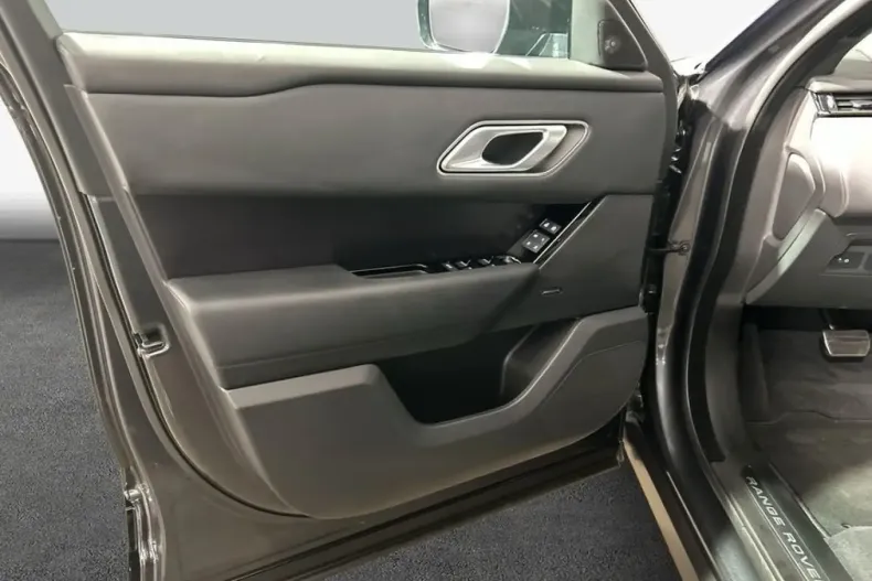 Land Rover Range Rover Velar din 2025 cu 14.006 km - oferta LAN207412 - foto 13