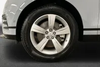 Land Rover Range Rover Velar din 2025 cu 14.067 km - oferta LAN207415 - foto 9