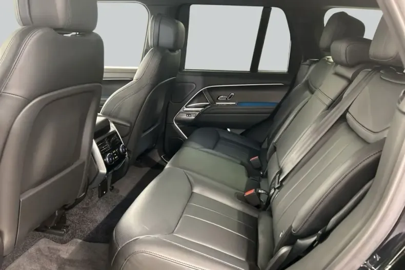 Land Rover Range Rover din 2025 cu 13.040 km - oferta LAN207422 - foto 5