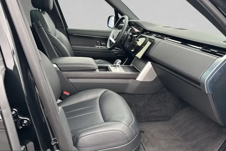 Land Rover Range Rover din 2025 cu 24.457 km - oferta LAN207423 - foto 3