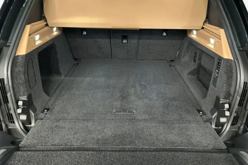 Land Rover Range Rover din 2025 cu 15.106 km - oferta LAN207424 - foto 11