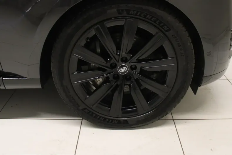 Land Rover Range Rover din 2025 cu 16.900 km - oferta LAN207427 - foto 19