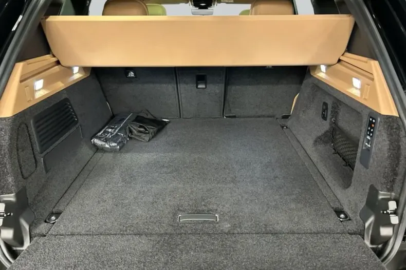 Land Rover Range Rover din 2025 cu 27.654 km - oferta LAN207429 - foto 11