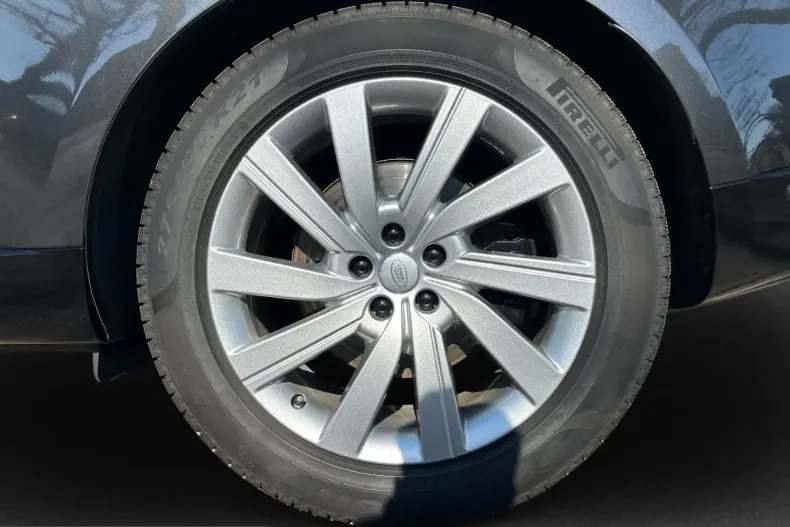 Land Rover Range Rover din 2025 cu 24.950 km - oferta LAN207430 - foto 9