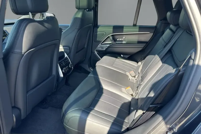 Land Rover Range Rover din 2025 cu 24.950 km - oferta LAN207430 - foto 13