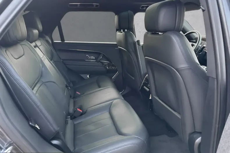 Land Rover Range Rover Sport din 2025 cu 14.872 km - oferta LAN207432 - foto 5