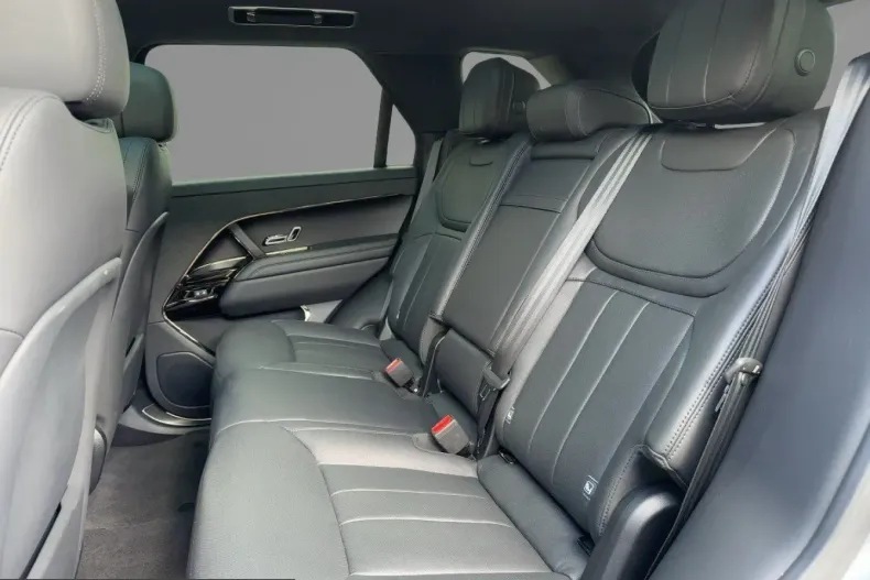 Land Rover Range Rover Sport din 2025 cu 20.286 km - oferta LAN207433 - foto 10