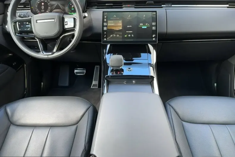 Land Rover Range Rover Sport din 2025 cu 20.286 km - oferta LAN207433 - foto 11