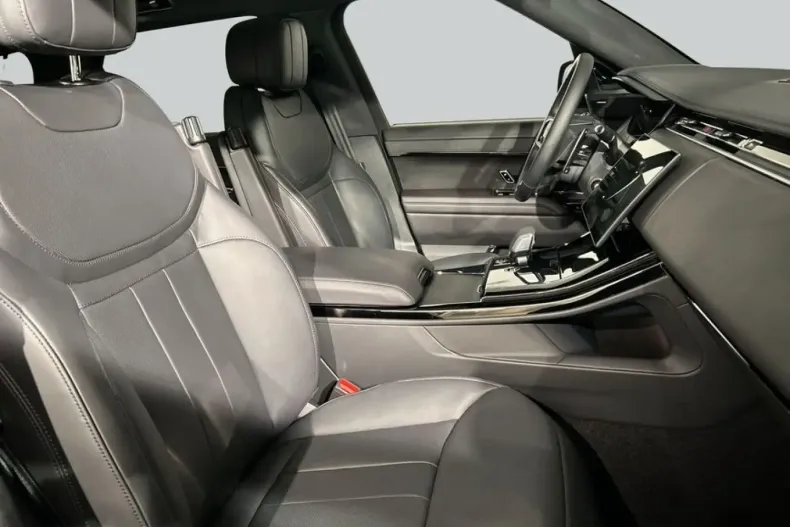 Land Rover Range Rover Sport din 2025 cu 25.164 km - oferta LAN207435 - foto 3